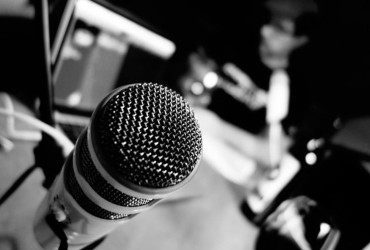 Avan&ccedil;o no uso de metadados no streaming refor&ccedil;a posi&ccedil;&atilde;o das r&aacute;dios brasileiras na concorr&ecirc;ncia digital