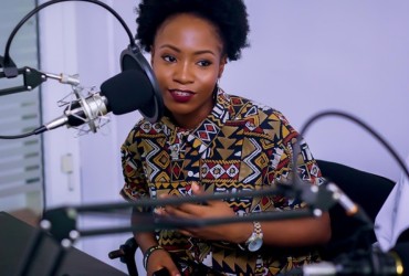 Podcast cresce entre mulheres e ganha status de "novo FM", aponta estudo da Edison Research