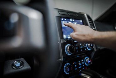 WorldDAB Automotive 2025 refor&ccedil;a protagonismo do r&aacute;dio no ambiente automotivo conectado