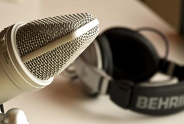 R&aacute;dio amplia sua presen&ccedil;a no digital e mira receita de US$ 11 bilh&otilde;es at&eacute; 2030 nos EUA